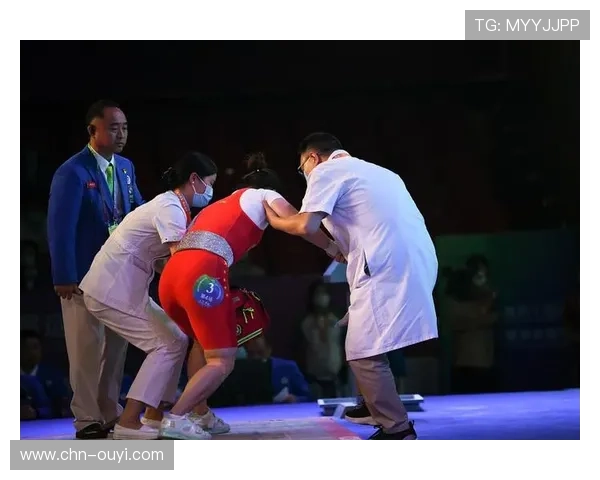 开化姑娘储海丽全国举重冠军赛女子64公斤级夺三冠，总成绩233公斤